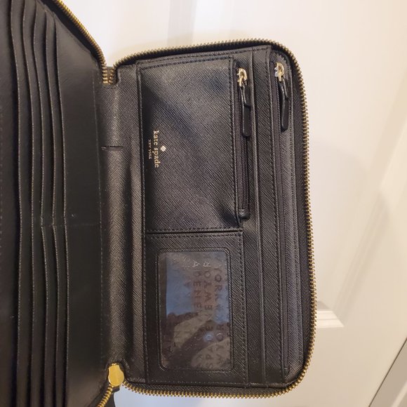Kate Spade black large wallet. NWOT. - Picture 6 of 8